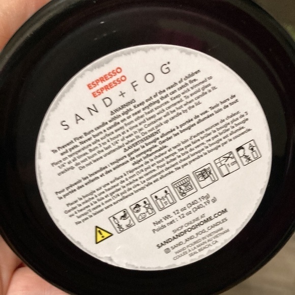 Sand+Fog ESPRESSO SCENTED 2 WICK CANDLE - Picture 7 of 8